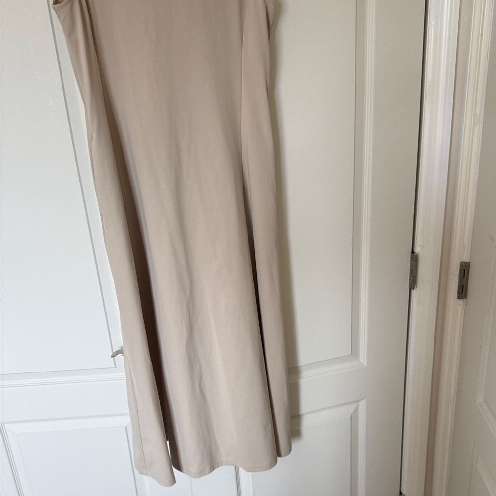 Uniqlo Beige Maxi Skirt